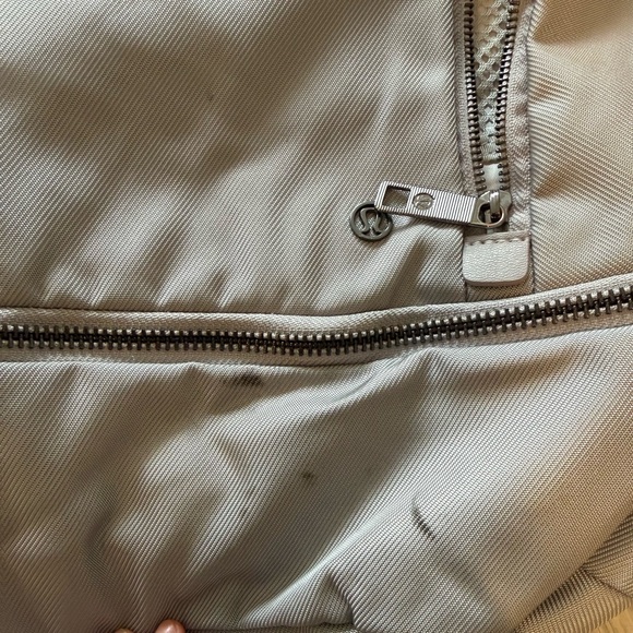 Lululemon Chrome Backpack - Picture 5 of 5